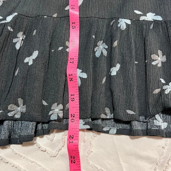 Grade&Gather | Cropped Floral Babydoll Peplum Blouse - Picture 9 of 9